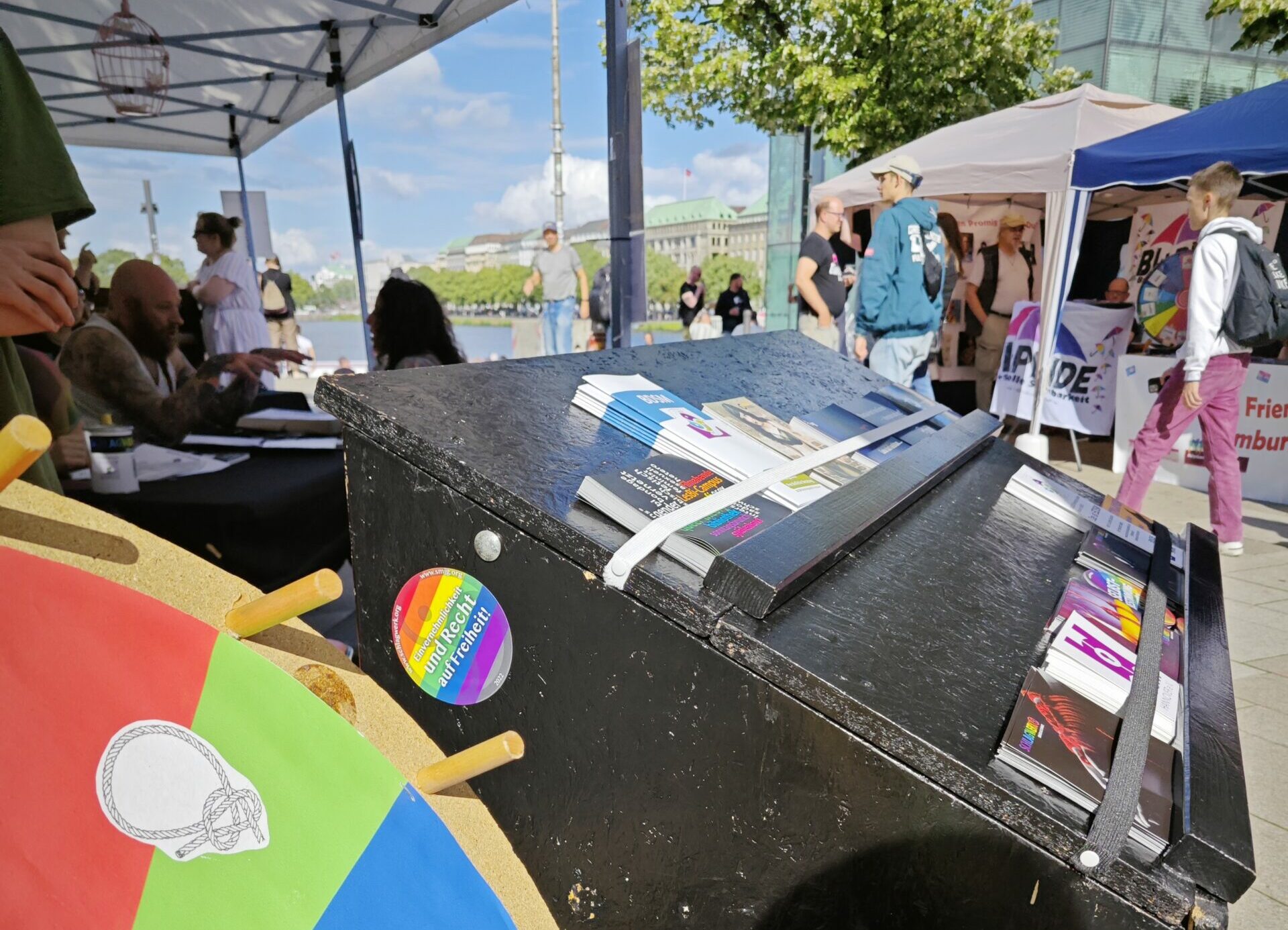 Infostand Strassenfest hamburg pride